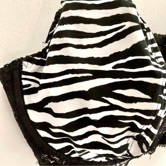 Intimates | New Zebra Pattern Bra - Picture 4 of 15